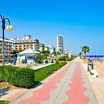 Jesolo Pines Beach House - Host Solution